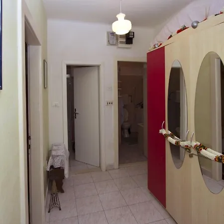 Brane Διαμέρισμα Σπλιτ